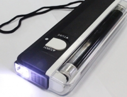 Přenosný UV Tester bankovek + LED svítilna